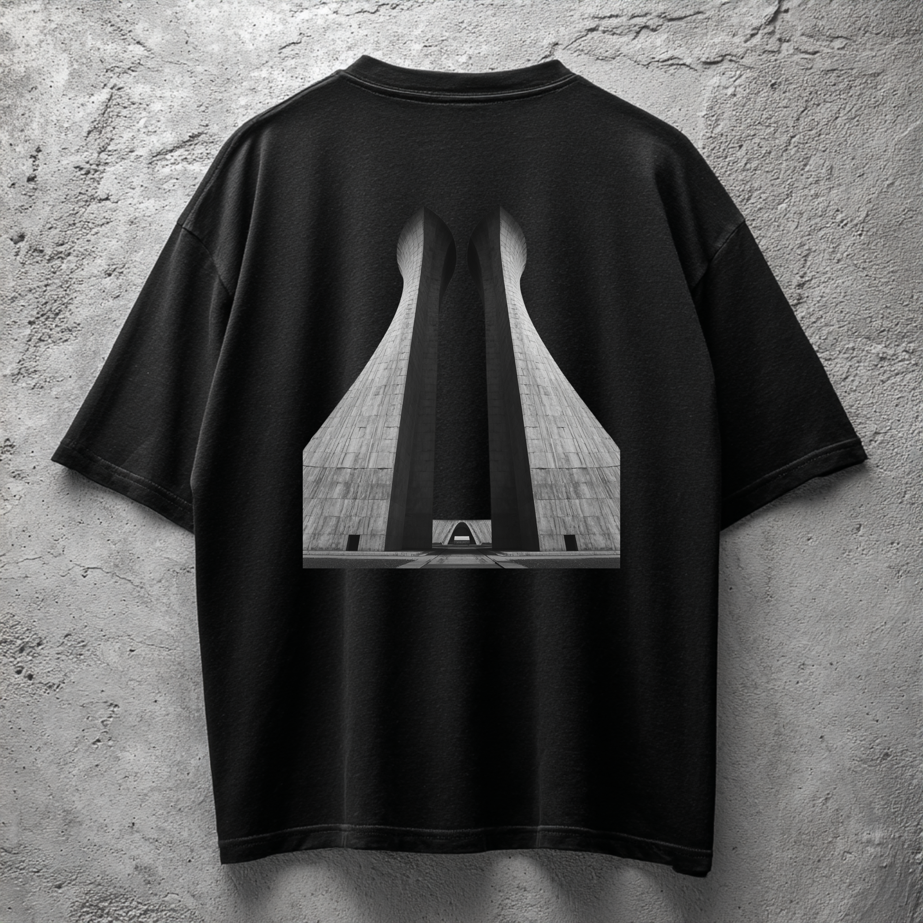 THE GATEWAY TEE | PEPPER